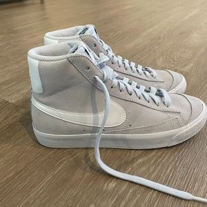 Nike Blazer (basically brand new worn once)